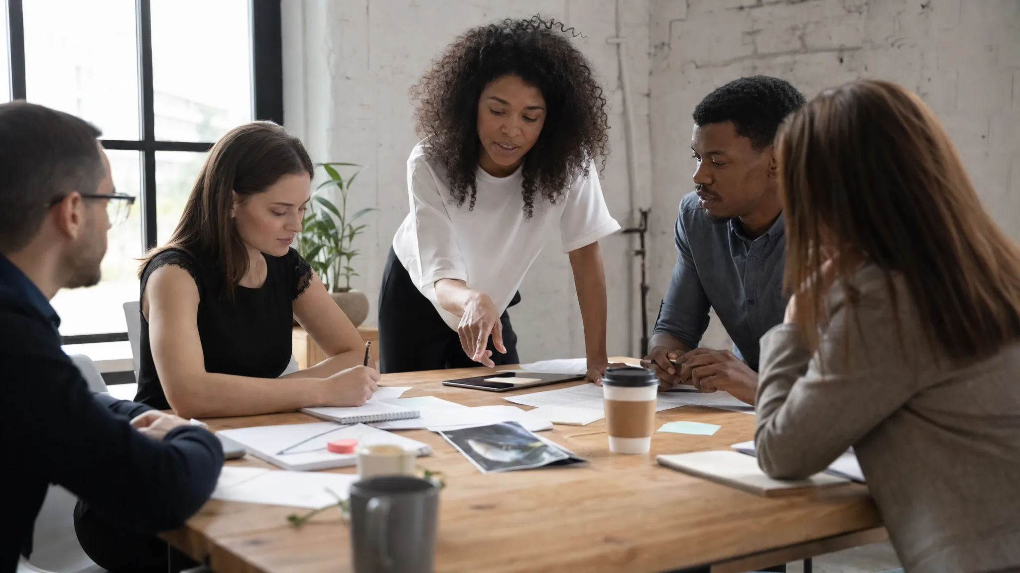 Une équipe en session de formation, monter l'équipe plutôt qu'empiler les outils
